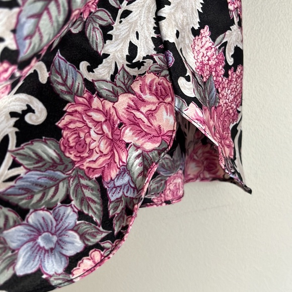 💰3 for $40 💰 Floral Camisole/Lingerie Tank - Picture 5 of 6